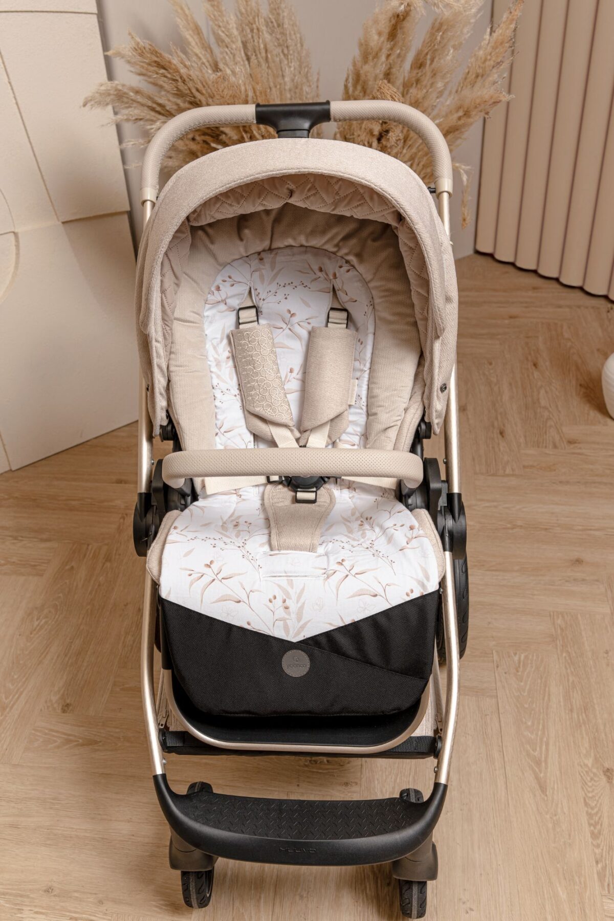 yoonco_wkladka_meadow_lifestyle